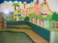 图书一角-幼儿园环境布置图片-WL056